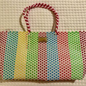 New LILLY PULITZER Woven Plastic Beach Tote Multicolor 15”x10”x5” Easy to Clean!